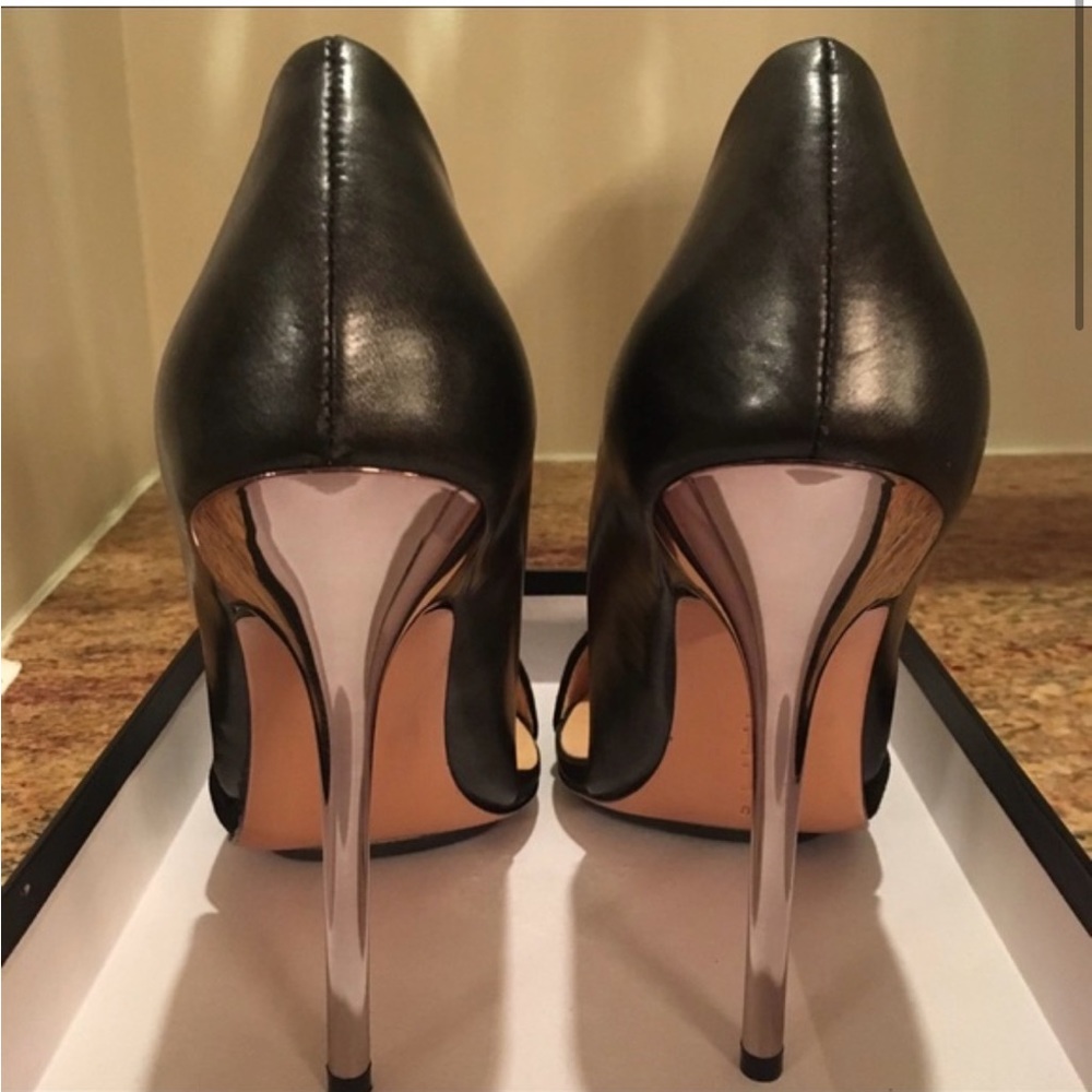 Women’s heels - Picture 3 of 4